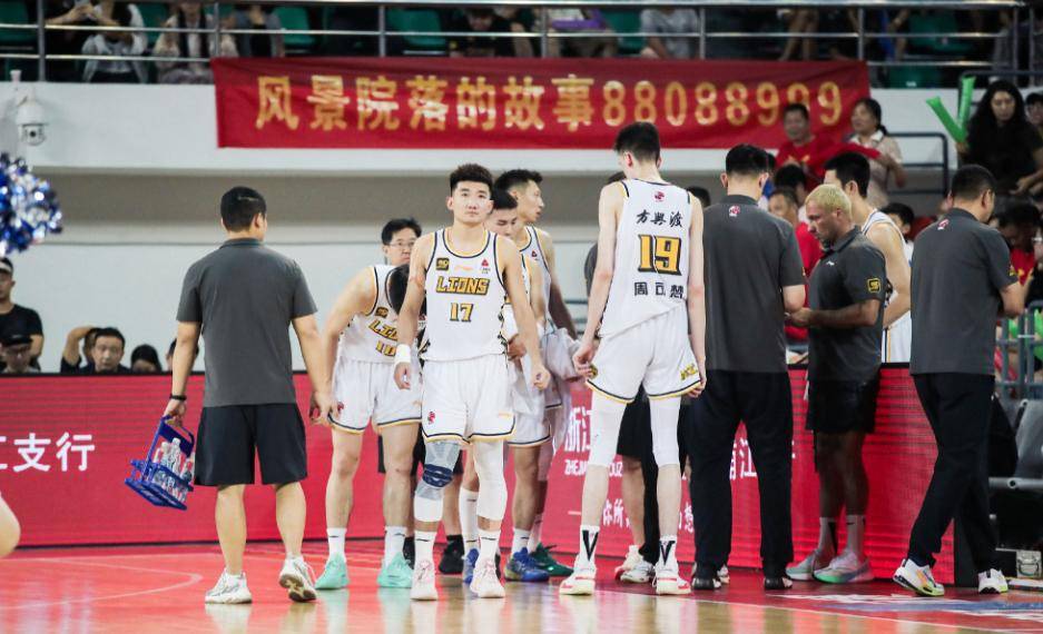 包含广厦男篮冲刺阶段伤情更新,志在CBA常规赛名次提升,底气十足,年轻球员得到机会的词条 包含广厦男篮冲刺阶段伤情更新,志在CBA常规赛名次提升,底气十足,年轻球员得到机会的词条