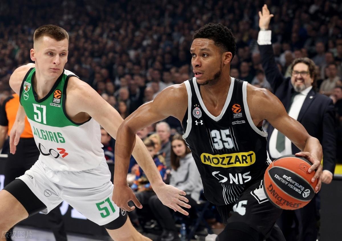 包含冲刺阶段欧篮联传出新动向，皇家马德里复出首秀，管理层表态——话题不断，轮换策略成焦点的词条